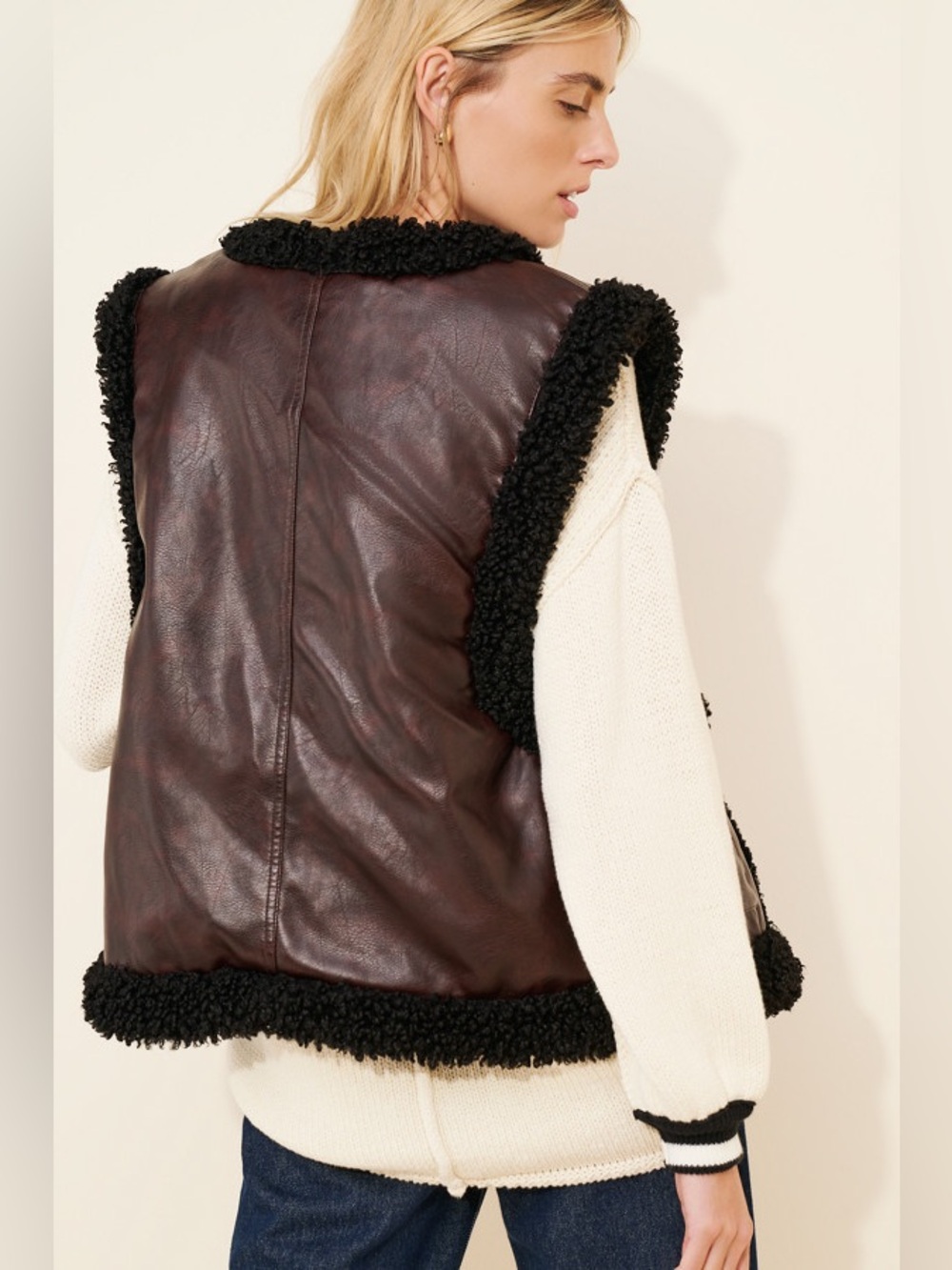 Reversible Fuzzy Relaxed Vest - Picture 3 of 14